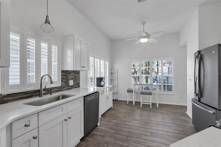 Image No.11-2 Bed House for sale