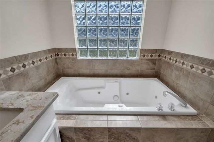 Image No.20-2 Bed House for sale