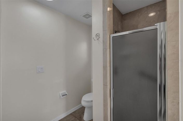 Image No.25-2 Bed House for sale