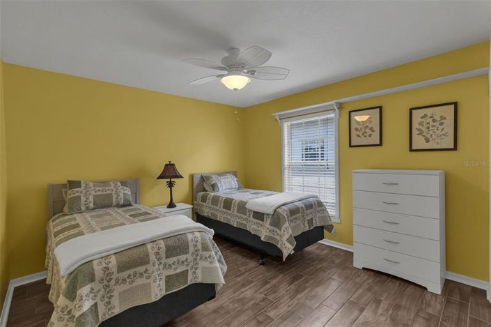 Image No.27-2 Bed House for sale