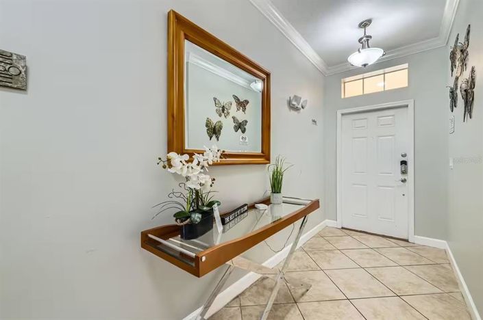 Image No.19-6 Bed House for sale