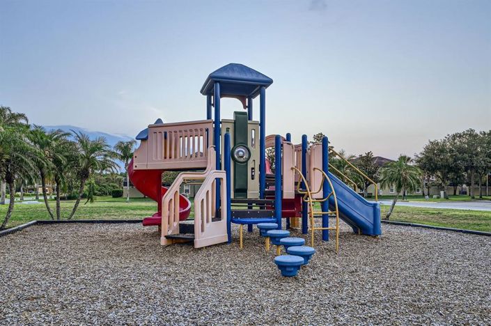 Image No.36-6 Bed House for sale