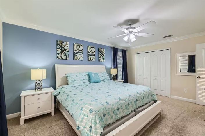 Image No.6-6 Bed House for sale