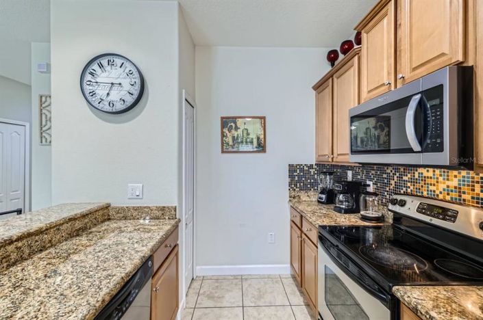 Image No.18-5 Bed Townhouse for sale