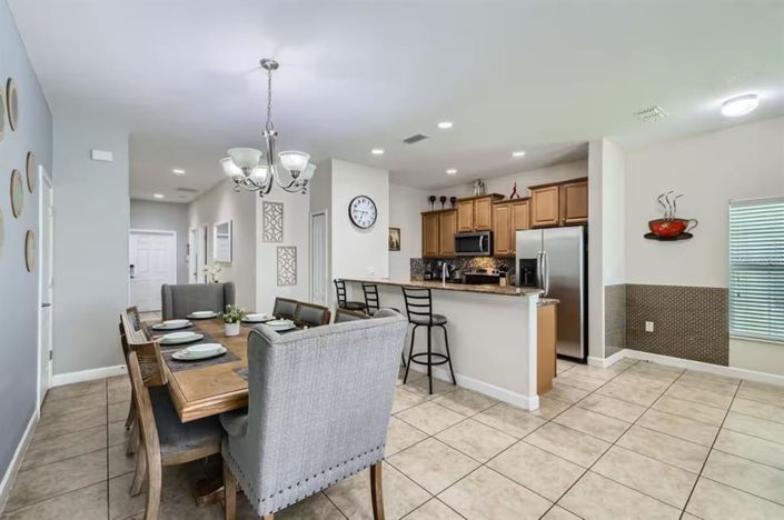 Image No.3-5 Bed Townhouse for sale