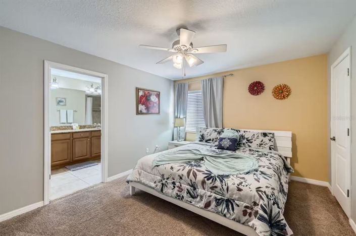 Image No.5-5 Bed Townhouse for sale