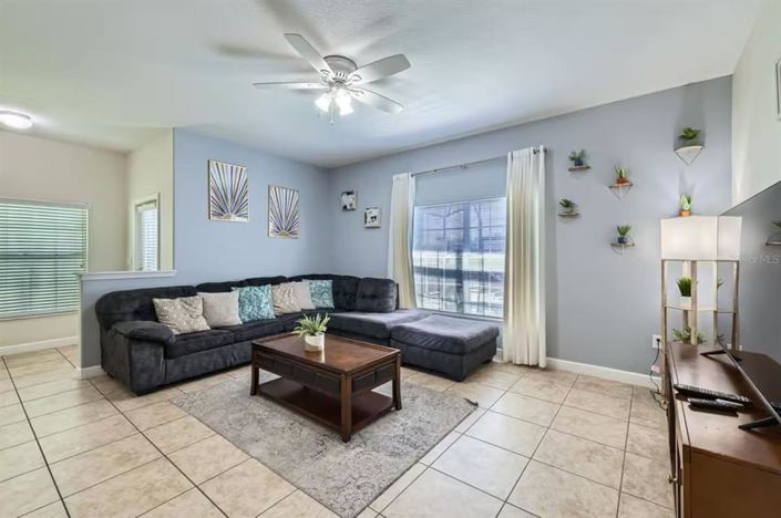 Image No.6-5 Bed Townhouse for sale