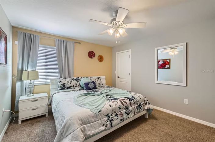 Image No.8-5 Bed Townhouse for sale