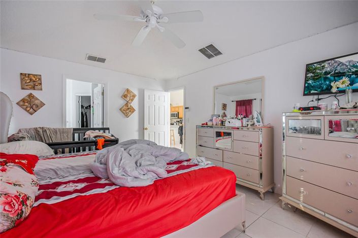 Image No.13-4 Bed House for sale