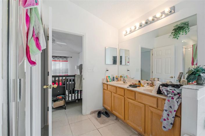 Image No.14-4 Bed House for sale