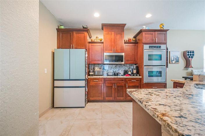 Image No.11-3 Bed House for sale