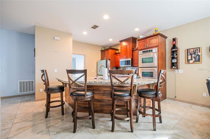 Image No.8-3 Bed House for sale