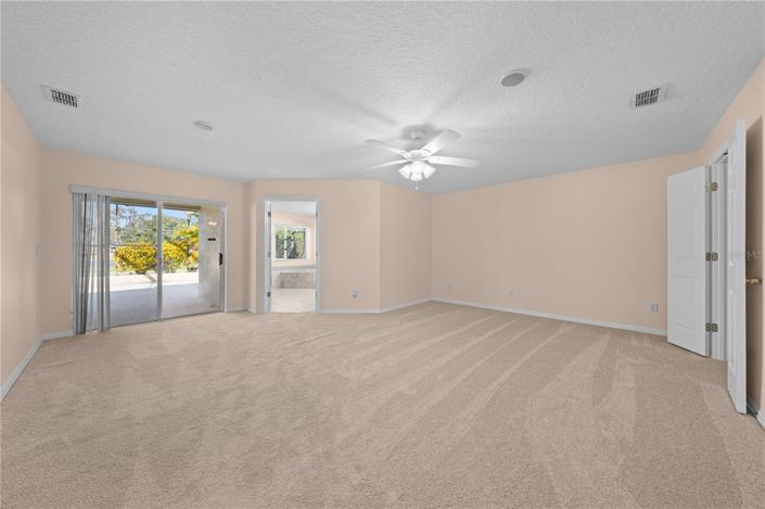 Image No.40-5 Bed House for sale