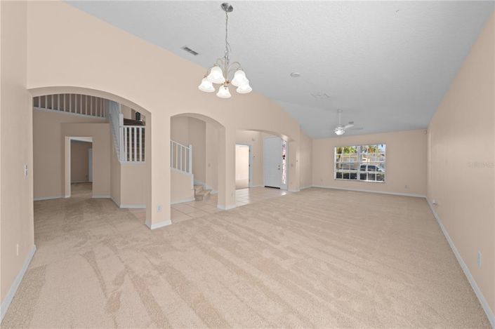 Image No.50-5 Bed House for sale