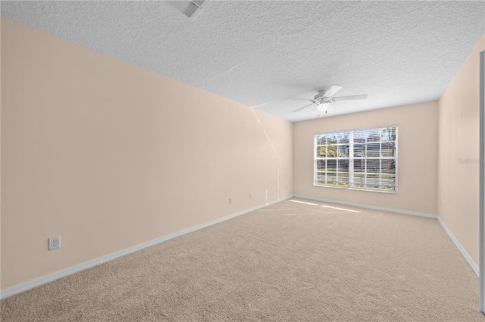 Image No.55-5 Bed House for sale