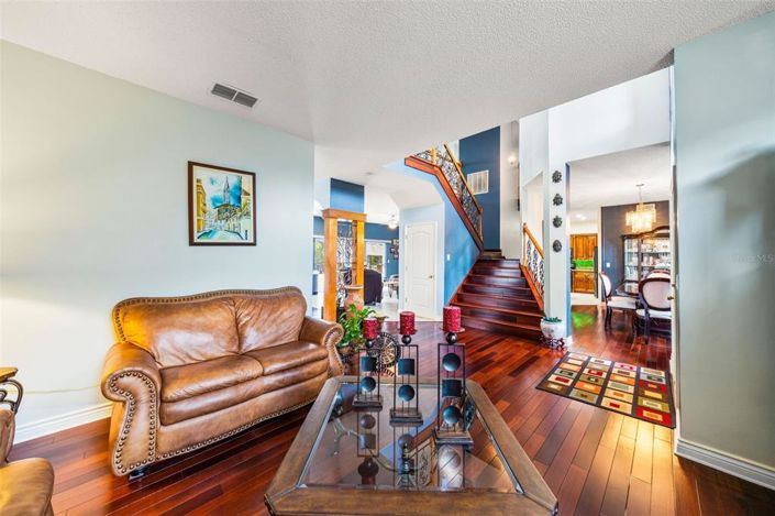 Image No.16-4 Bed House for sale