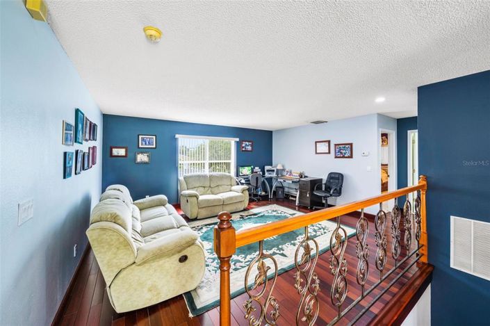 Image No.18-4 Bed House for sale