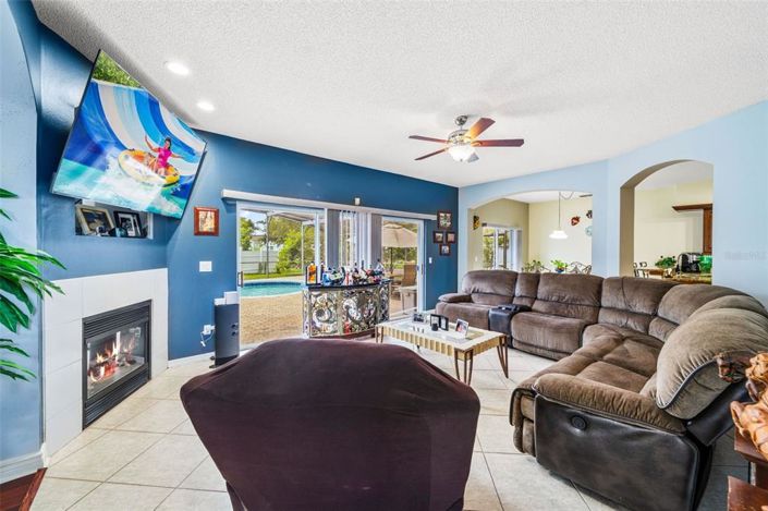 Image No.19-4 Bed House for sale