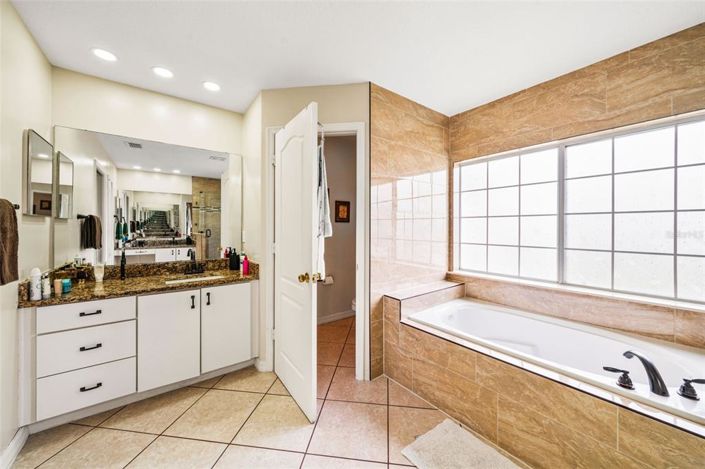 Image No.28-4 Bed House for sale