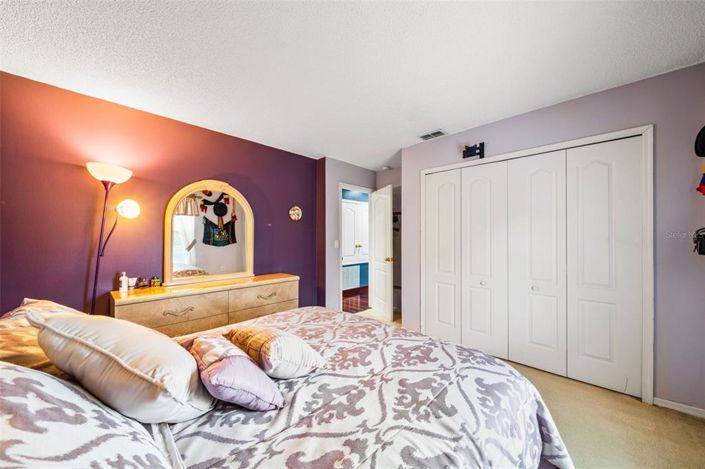 Image No.29-4 Bed House for sale