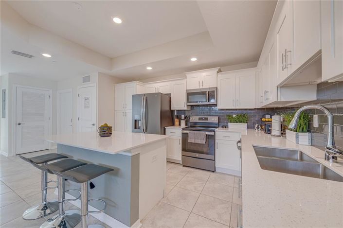 Image No.11-3 Bed Apartment for sale