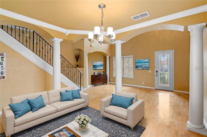 Image No.8-4 Bed House for sale