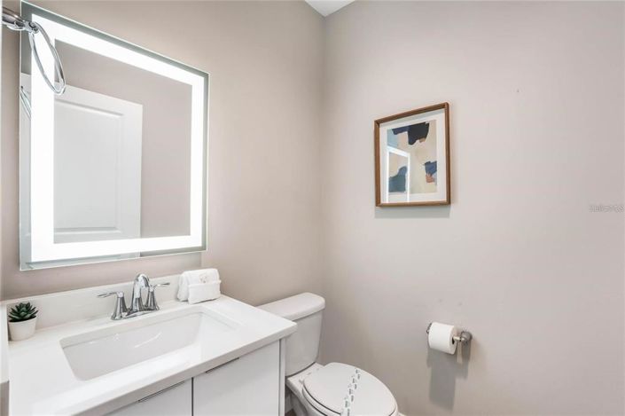 Image No.12-4 Bed Townhouse for sale