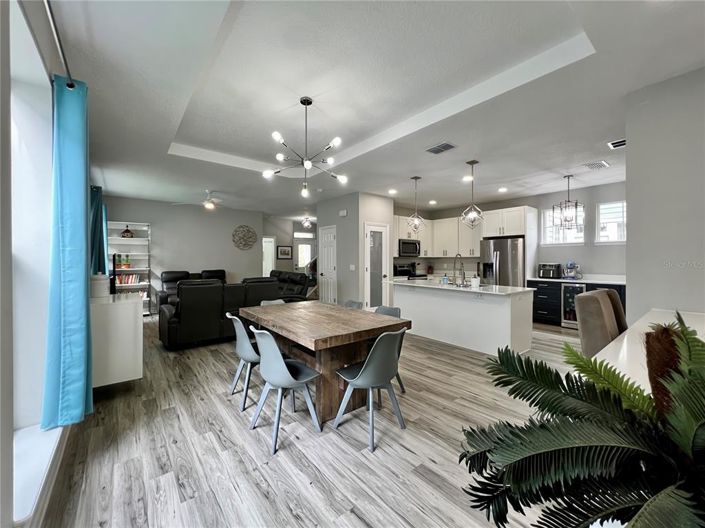 Image No.2-5 Bed House for sale