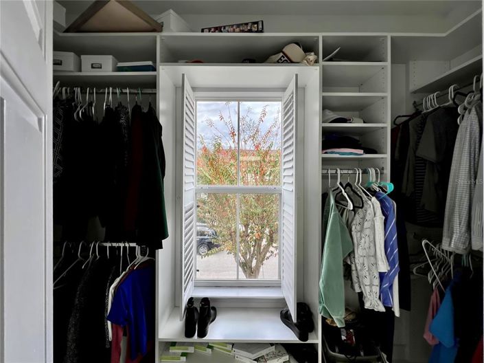 Image No.30-5 Bed House for sale