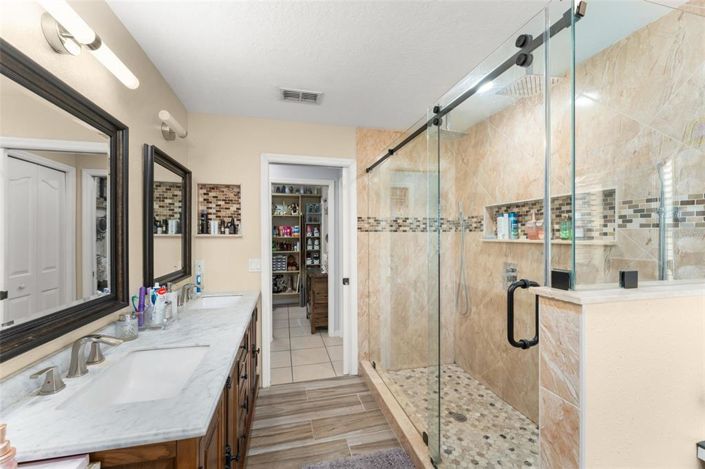 Image No.34-3 Bed House for sale