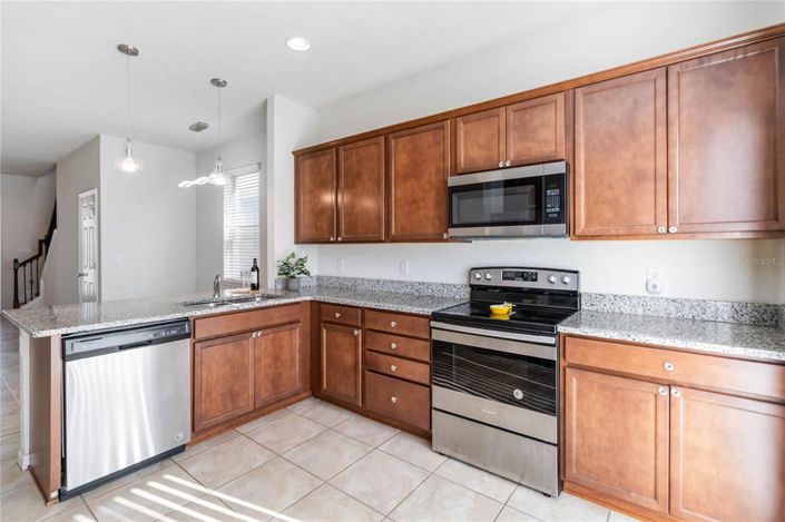 Image No.10-4 Bed House for sale