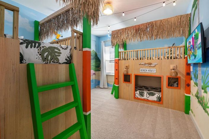 Image No.24-6 Bed House for sale