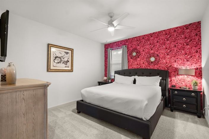 Image No.36-6 Bed House for sale