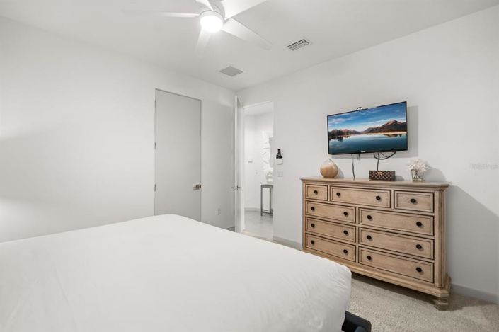 Image No.37-6 Bed House for sale