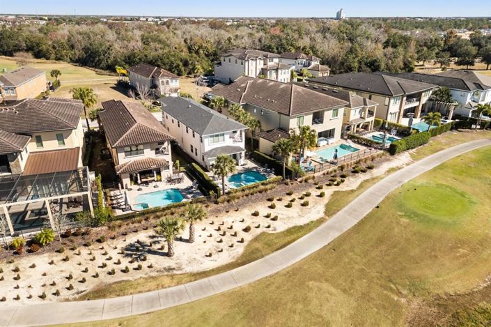 Image No.48-6 Bed House for sale