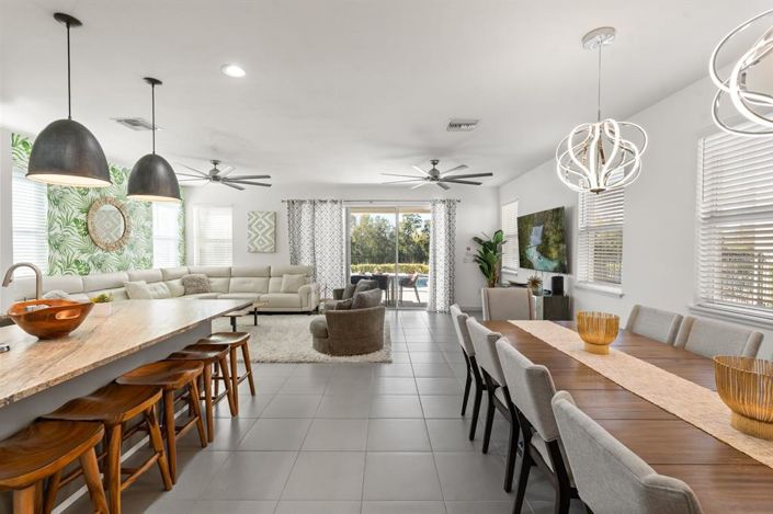 Image No.7-6 Bed House for sale