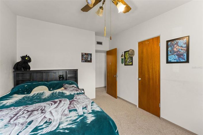 Image No.17-4 Bed House for sale