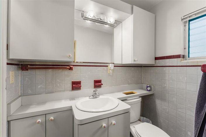 Image No.22-4 Bed House for sale