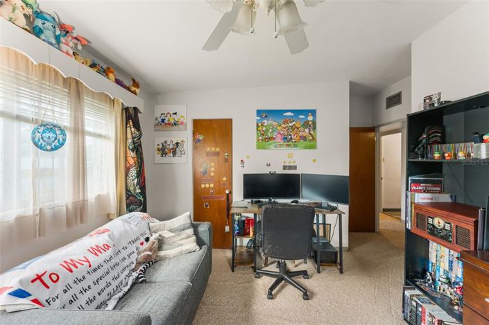 Image No.26-4 Bed House for sale