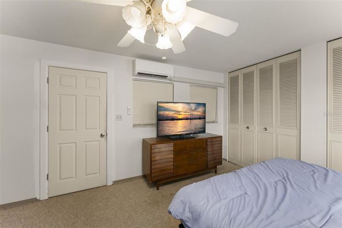 Image No.29-4 Bed House for sale