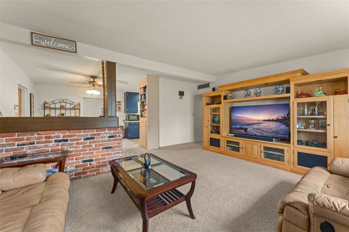 Image No.3-4 Bed House for sale