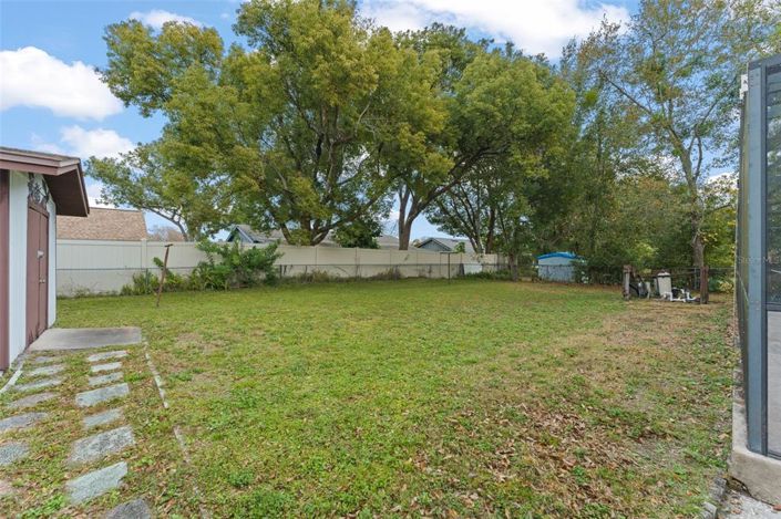 Image No.35-4 Bed House for sale