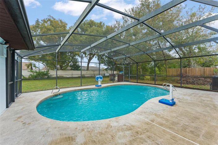 Image No.38-4 Bed House for sale