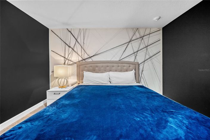 Image No.35-8 Bed House for sale