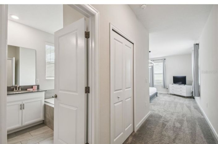 Image No.23-5 Bed House for sale