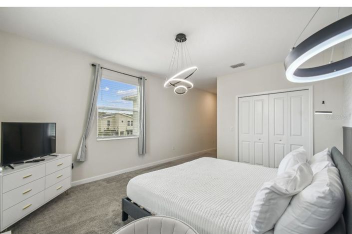 Image No.25-5 Bed House for sale