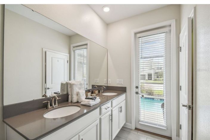 Image No.39-5 Bed House for sale