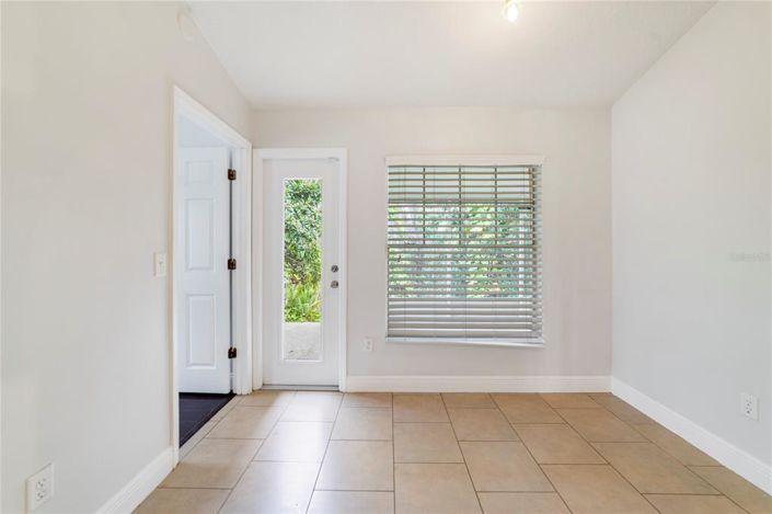 Image No.19-3 Bed House for sale