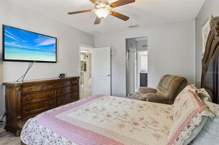 Image No.17-3 Bed House for sale