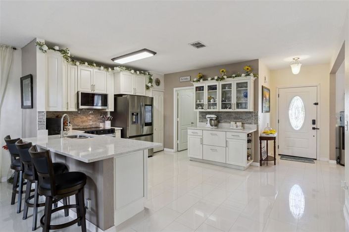 Image No.8-3 Bed House for sale